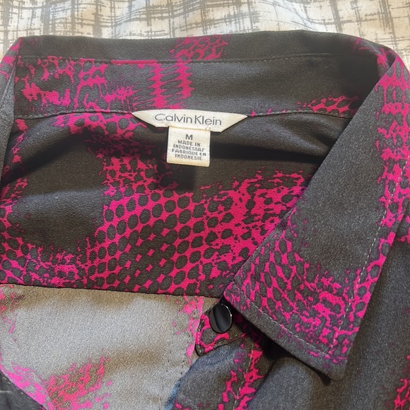 Calvin Klein Blouse - Picture 2 of 4